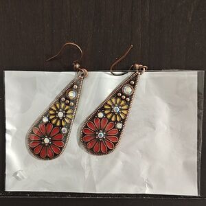 One Pair Metal Floral Daisy Earrings Women